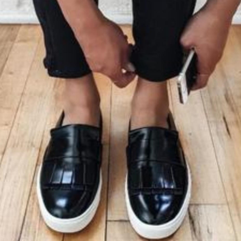 Coventry Kiltie Leather Skate Sneaker Black